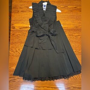 Chic Black Ruffled Sleeveless Top & pleated skirt set by Adrianna Papell size 8
